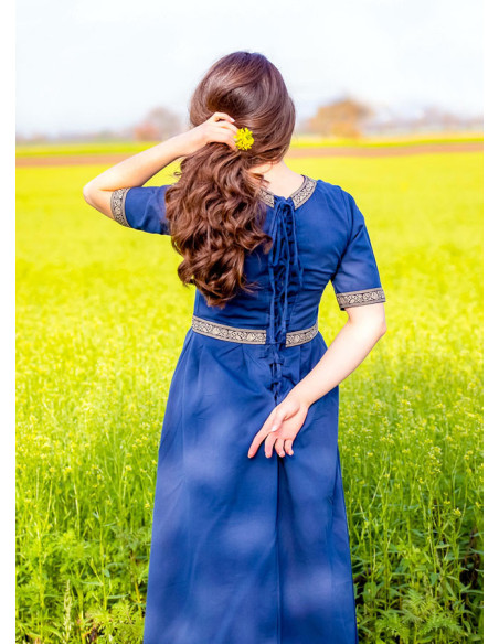 Middeleeuwse jurk vrouw Enin, blauwe...