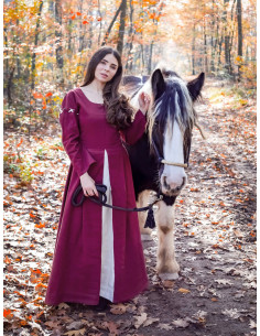 Rot-weißes Mittelalterkleid Modell Larina