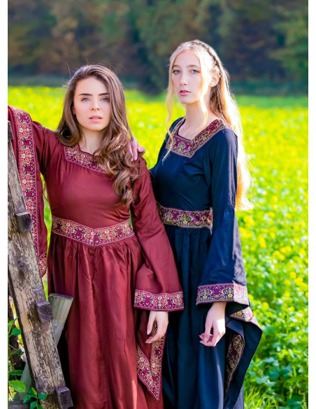 Vestido nobleza medieval, rojo borgoña
