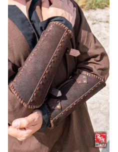 Veteranen middeleeuwse bracers, in bruin leer 2