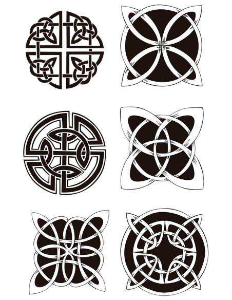 Tatuaje temporal con nudos y símbolos...