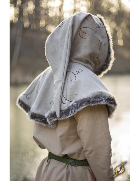 mittelalterliche Haubenschnüre