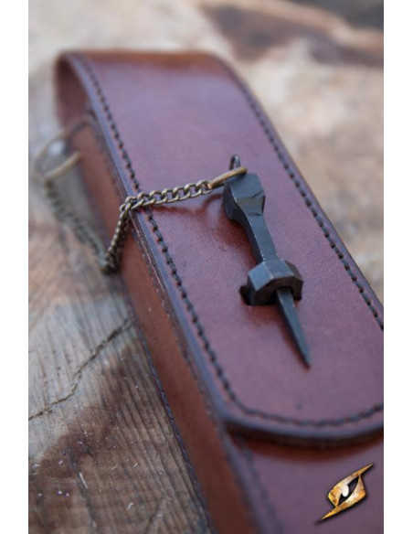 Mittelalterliches Besteck mit braunem...