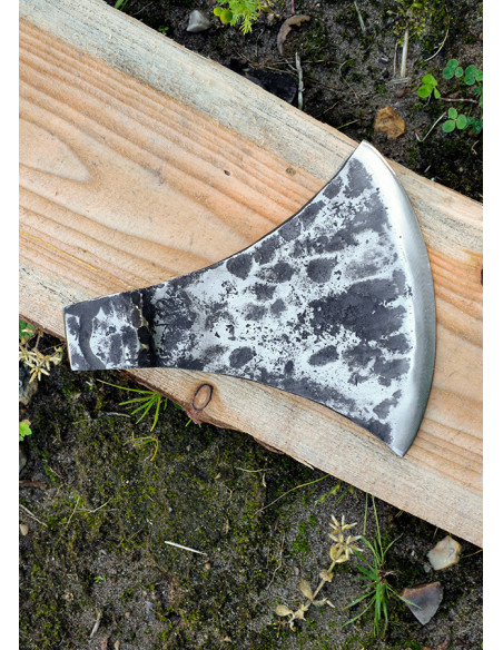 Middeleeuwse bijlkop gemarkeerde...