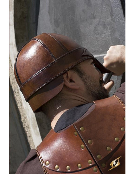 Casco medieval spangenhelm en cuero...