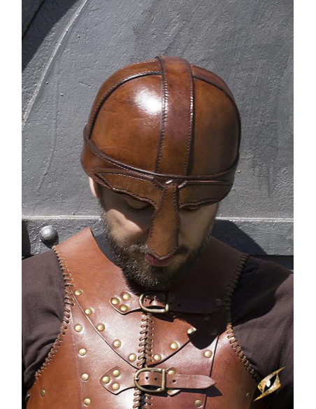 Casco medieval spangenhelm en cuero...