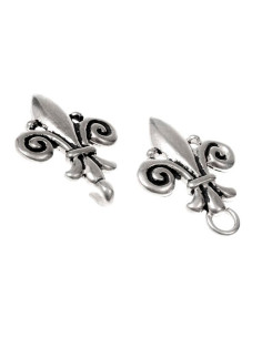 Sluiting van middeleeuwse fleur de lis jurk of cape 2