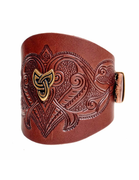 Pulsera triqueta celta con relieves...