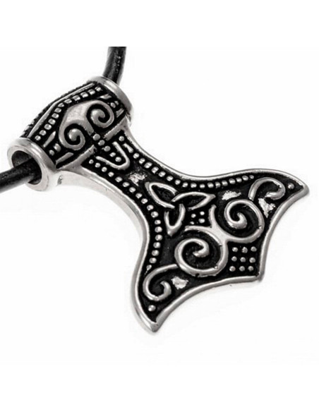 Thorshammer-Anhänger aus Russland