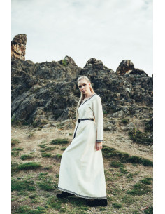 Lang vikingekjole model Brigida, naturlig hvid farve