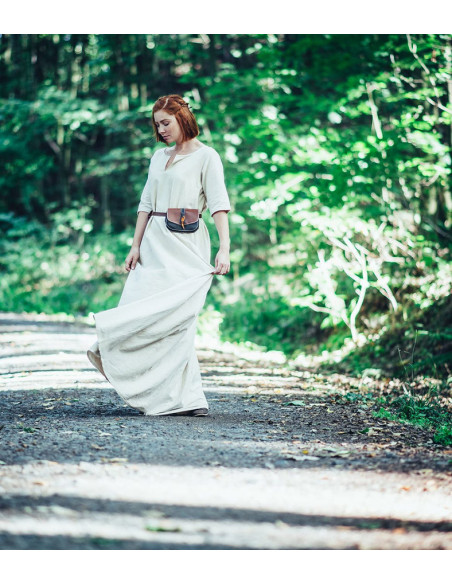 Silja mittelalterliches Kleid