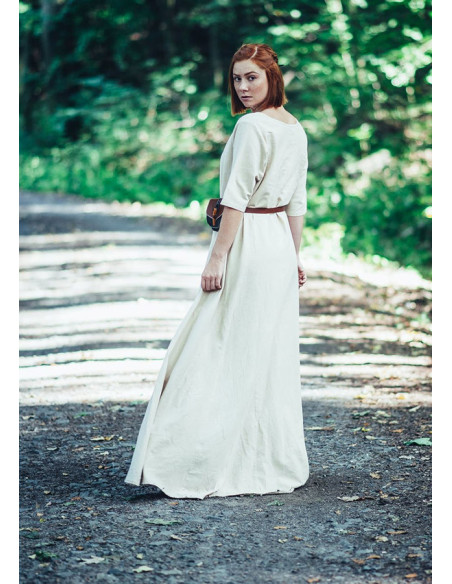 Silja mittelalterliches Kleid