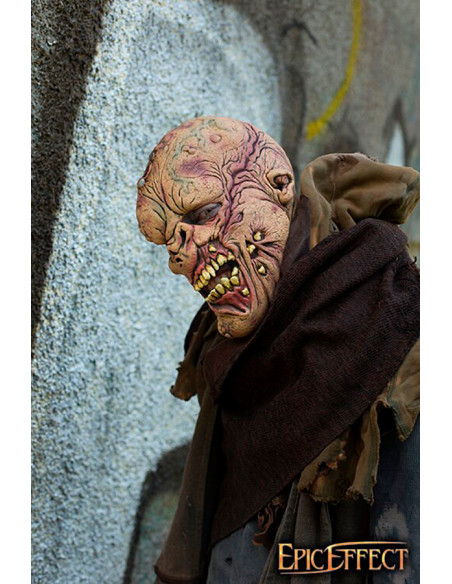 Mutant monstermasker met een lichte huid