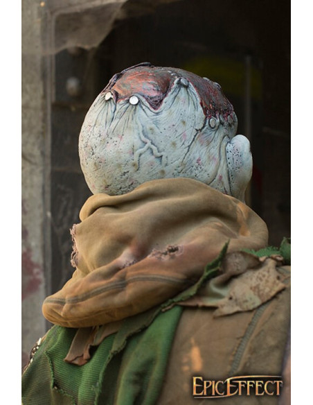 Mutant monstermasker in dode grijze huid