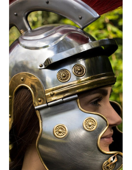 Casco clásico de legionario romano...