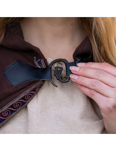 Capa medieval lana con bordados...