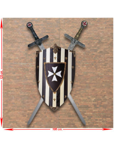 Panoplia de los Caballeros Hospitalarios con escudo y espadas