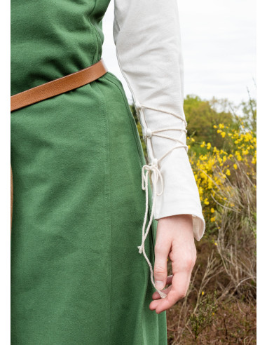 Vestido medieval Ava con manga corta