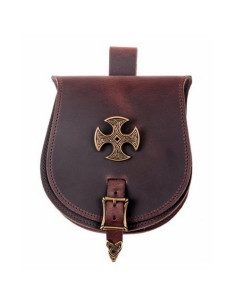Mittelalterliche Gürteltasche mit Templerkreuz (21x15,5 cm).