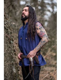 Camisa medieval azul sin mangas, modelo Louis