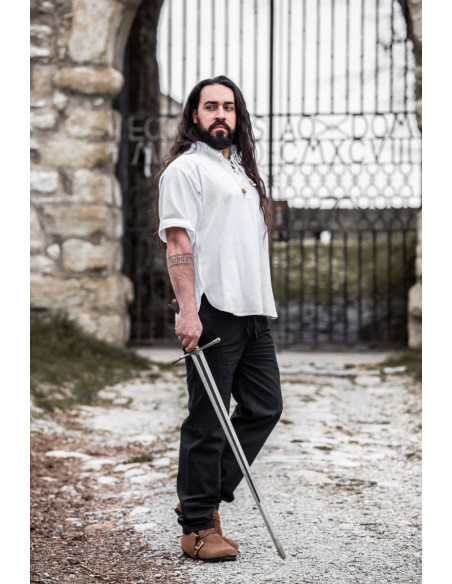 Middelalderlig kortærmet skjorte med...