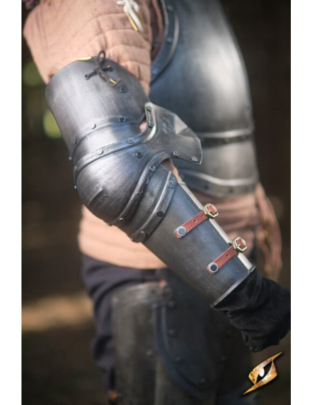 Armschützer aus schwarzem Stahl der...