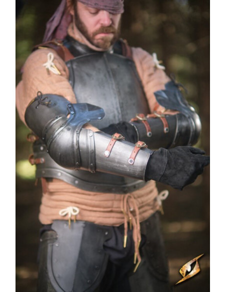 Armschützer aus schwarzem Stahl der...