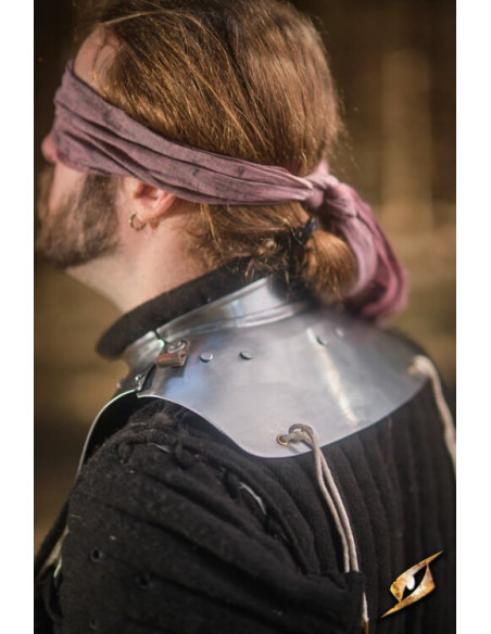 Gorget in gepolijst staal...