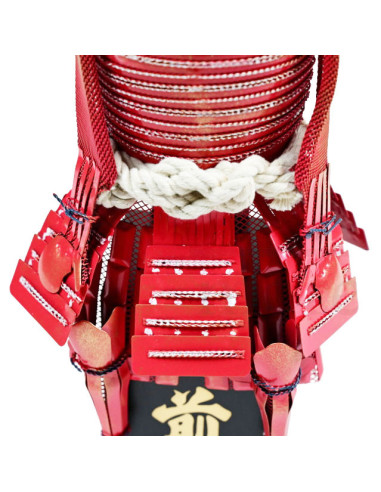 Japanische Miniaturrüstung, rote Ausführung