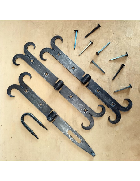 Juego 2 bisagras medievales bigotes...