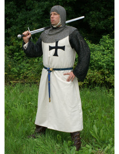 Teutonisk uldtabard med sort kors