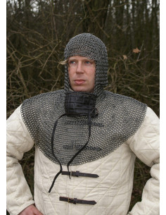 BTW type bøddel i ringbrynje med firkantet maske