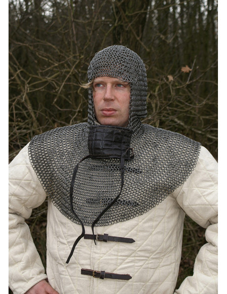 BTW type bøddel i ringbrynje med...