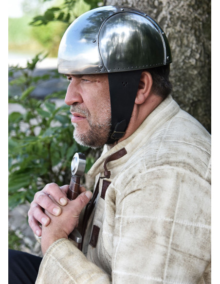 Casco medieval funcional simple con... Casco medieval funcional simple con...