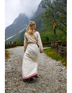Vestido vikingo modelo Lagertha, bicolor natural-rojo 2