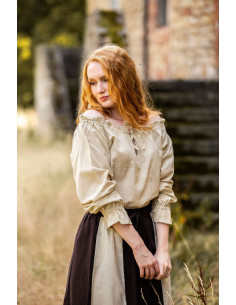 Blusa medieval crema, con manga larga 2