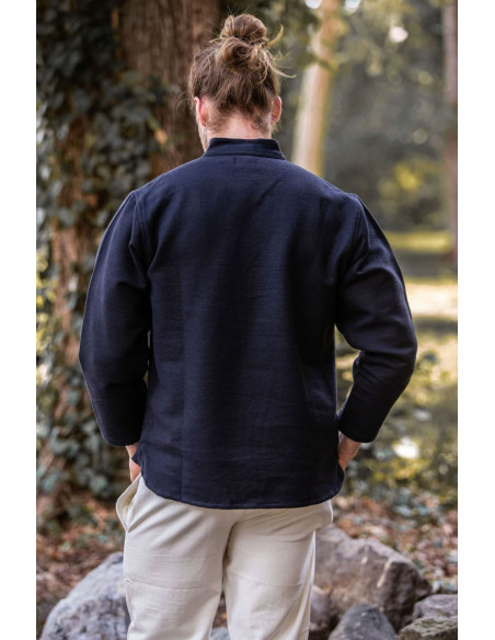 Dik middeleeuws overhemd met veters,...