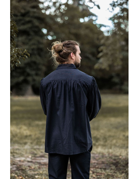 Camisa pirata cuello alto modelo...