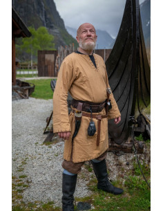 Viking tuniek met Erwin borduursel, honingbruin 2