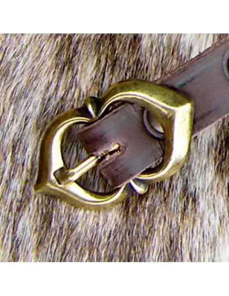 Schmaler mittelalterlicher...