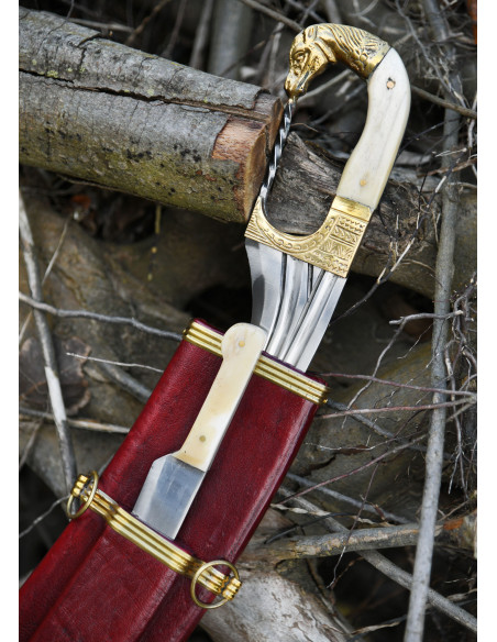 Falcata, Kopis con cuchillo, mango...