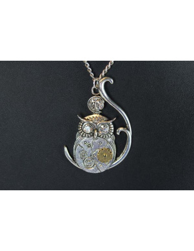 Steampunk-Eulenanhänger mit Kette