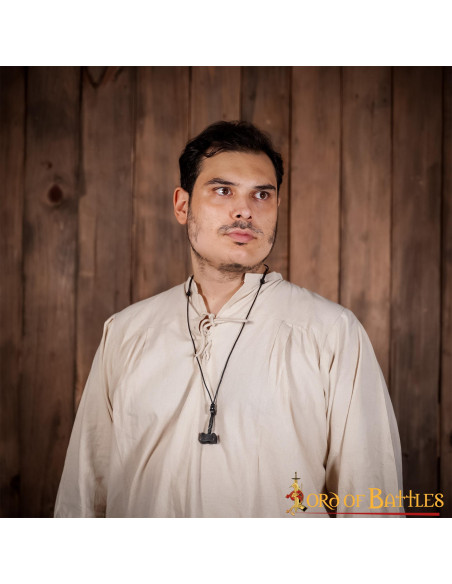 Mjölnir hanger, hamer van Thor...