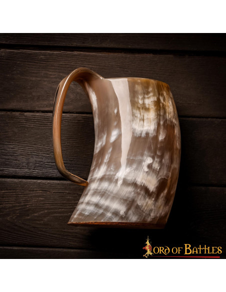 Vikingpot in ossenhoorn