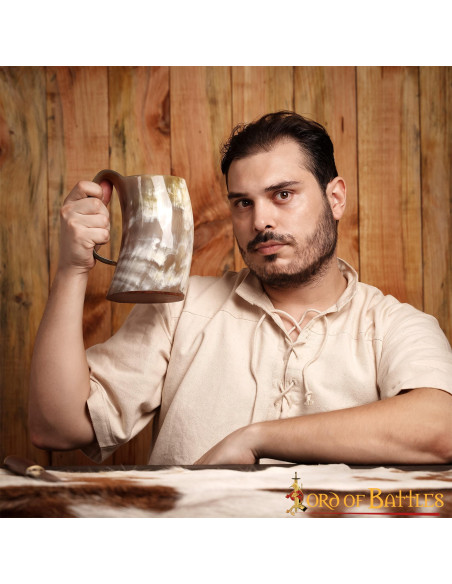 Jarra Vikinga en cuerno de Buey