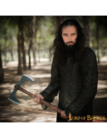 Zweischneidige Funktionsaxt mit Scheide