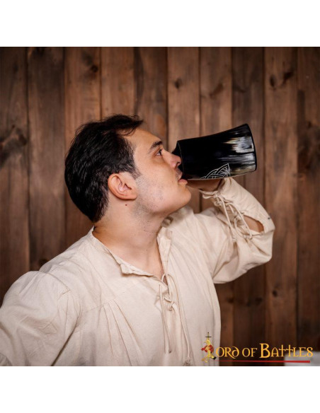 Jarra de cerveza trisketa celta