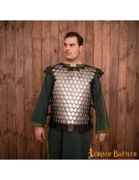 Viking pantser van leer en schubben LARP