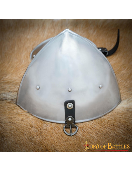 Hombreras de soldado medieval...