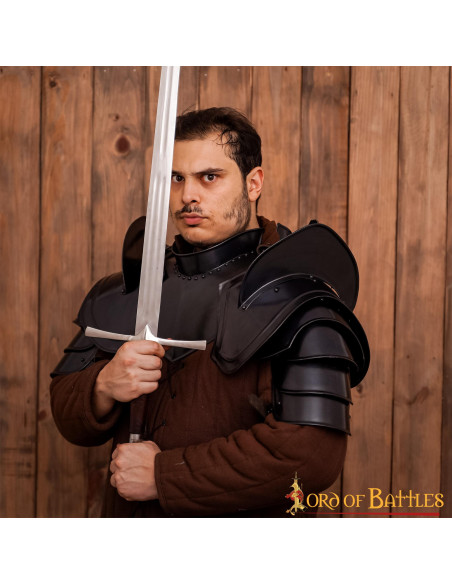 Fantasy Knights sorte skulderpuder...